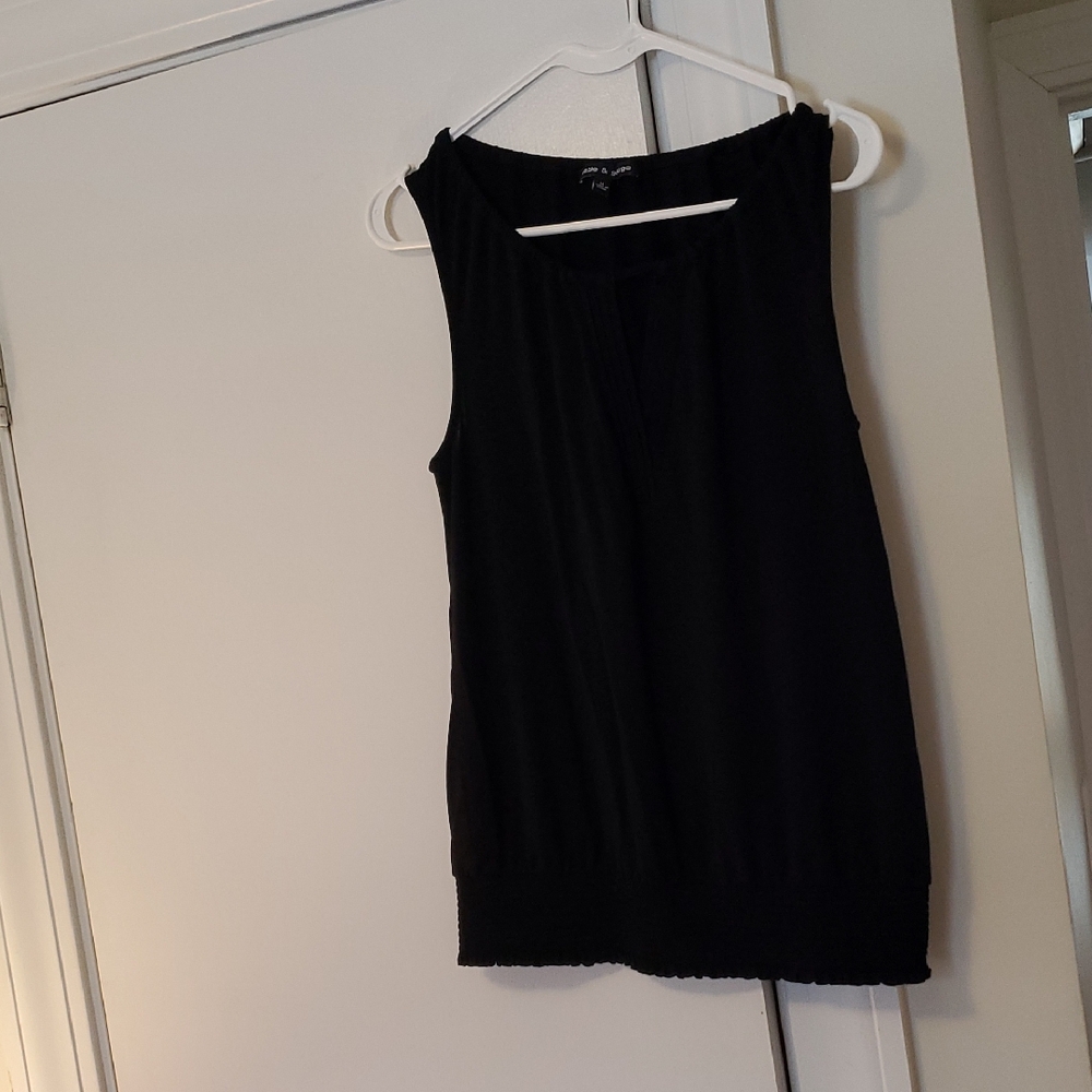 DONATING SOON Elegant Black Sleeveless Top